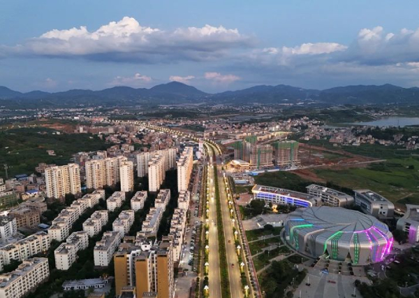 LED显示屏,LED显（xiǎn）示屏厂家,LED照明厂家,照明解决方（fāng）案（àn）,显示屏解决方案